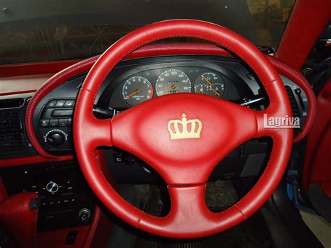 Automobilio vairo aptraukimas oda