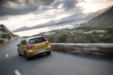 Septintos kartos Volkswagen Golf interjeras