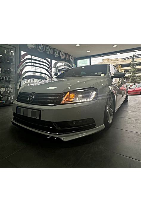 VW Passat B7 automobilio priekis