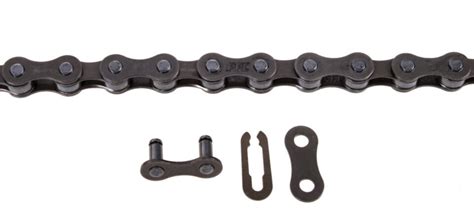 Švari ir sutepta dviračio grandinė