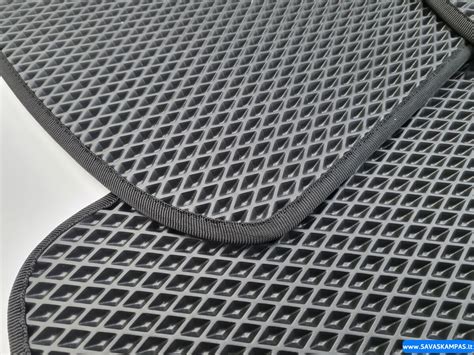 EVA kilimėliai automobilio salone