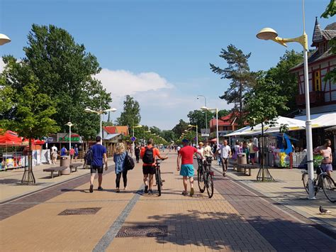 Palangos Jūratės gatvė vasarą