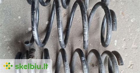 Gumos, dedamos į automobilio spyruokles