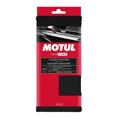 Mikropluošto šluostė valanti automobilio dažus