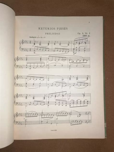 Notų fragmentai ir M. K. Čiurlionio muzikos instrumentai