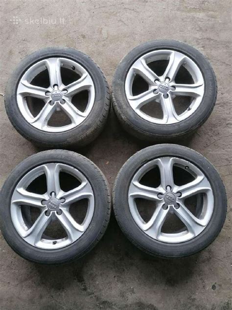 Audi R17 ratlankiai su dangteliais