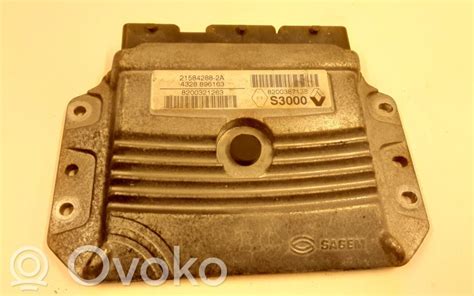 Renault Scenic II variklio skyrius