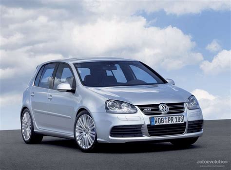Volkswagen Golf V R32 variklio skyrius