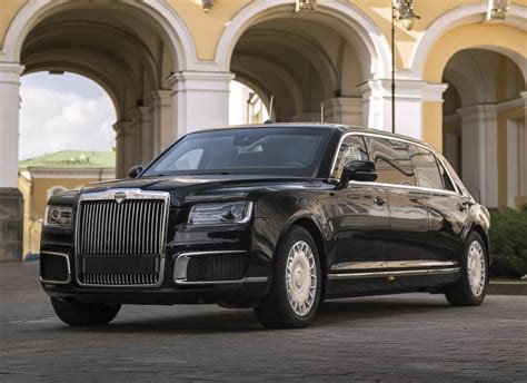 Naujausias rusiškas automobilis Aurus