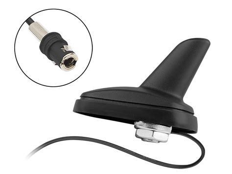 Automobilio antena ir jos jungtis