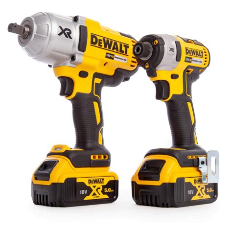 DeWalt smūginio suktuvo naudojimo schematinis pavaizdavimas