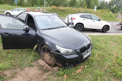 Eismo įvykis, kurį sukėlė automobilis, partrenkęs paspirtuką su vaikais