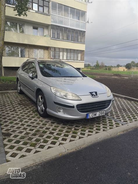 Peugeot 407 universalas interjeras