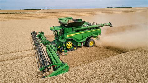 John Deere kombainas