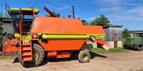 Dronningborg D3000 kombainas