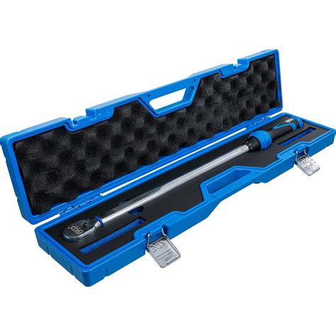 Momentinis veržliaraktis ratų veržlių užveržimui