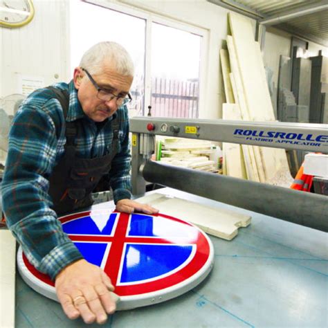 Kelio ženklų gamyba ir montavimas