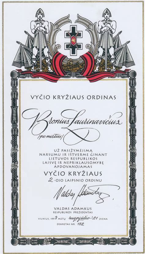 Nuotrauka jaunojo kunigo Broniaus Laurinavičiaus