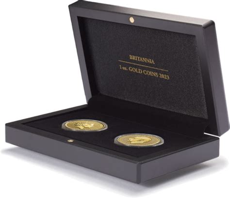 Monetos su kunigo Broniaus Laurinavičiaus atvaizdu