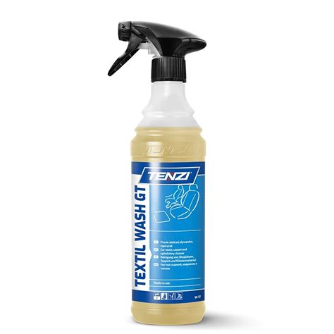 Įvairios automobilio salono valymo priemonės