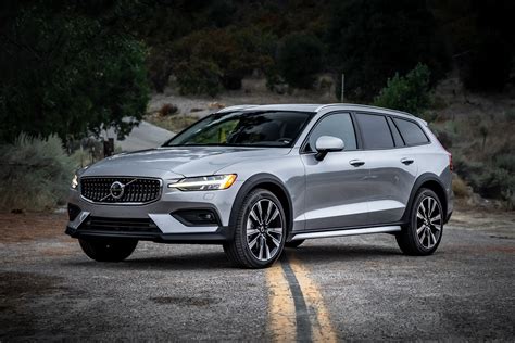 Volvo V60 dizainas