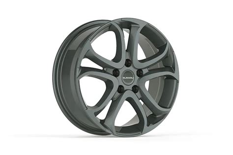 Antracito spalvos ratlankiai ant automobilio