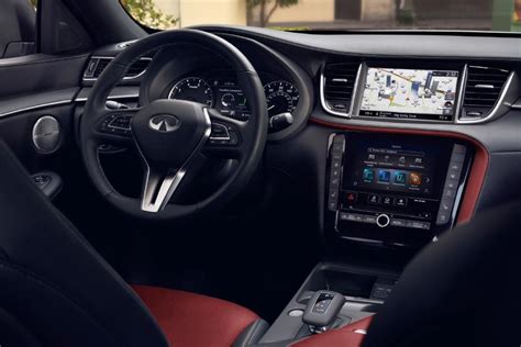 Infiniti QX50 interjeras