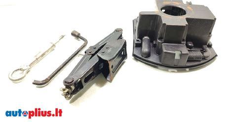 Peugeot 807 durų apdailos nuėmimas