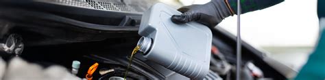 Infografika apie automobilių alyvos taršą