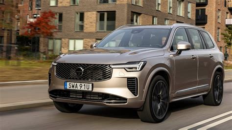 Volvo XC90 palyginimas su konkurentais