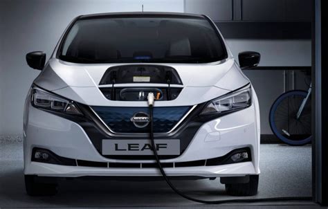 Nissan Leaf automobilio įkrovimo laikas ir atstumas