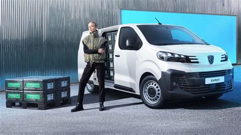 „Peugeot Expert“ su įvairiais kroviniais