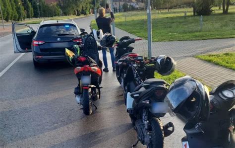 Mopedų ir motorolerių nuotrauka