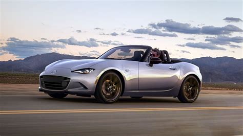 Pilnas apsauginis narvas Mazda MX-5 viduje