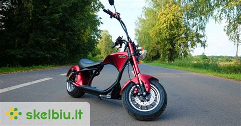 Nuotrauka: Motoroleris su dvitakčiu varikliu