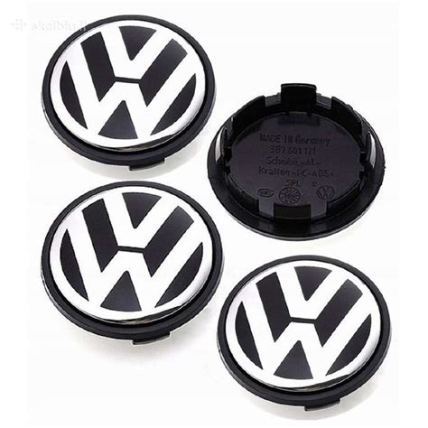 Įvairių spalvų ir dydžių ratlankių dangteliai