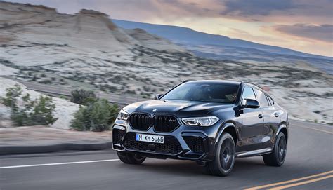 BMW X6 su skirtingais ratlankiais