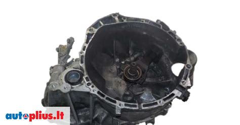 Nuotrauka Nissan Almera pavarų dėžės su atbulinės eigos jungikliu
