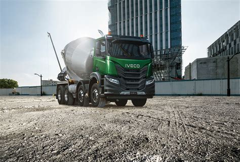 Nuotrauka su Iveco sunkvežimio detalių katalogu