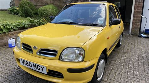 Nissan Micra 1999 benzinas automobilio saugiklių dėžės vaizdas