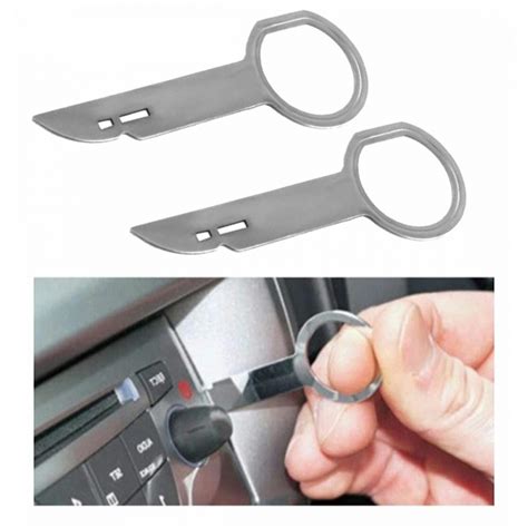 Specialūs raktai magnetolai išimti