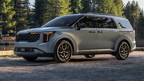 Kia Carnival II interjero nuotrauka