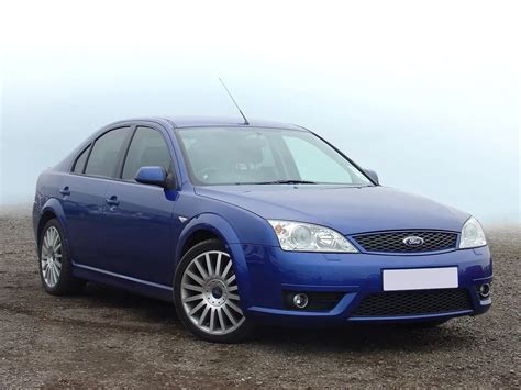 Ford Mondeo ST220 interjeras