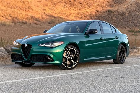 Alfa Romeo Giulia kainoraštis