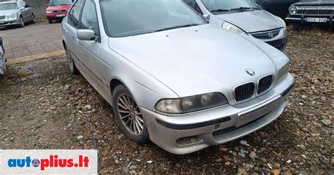 Schematinis BMW 530 modelio dalių išdėstymas