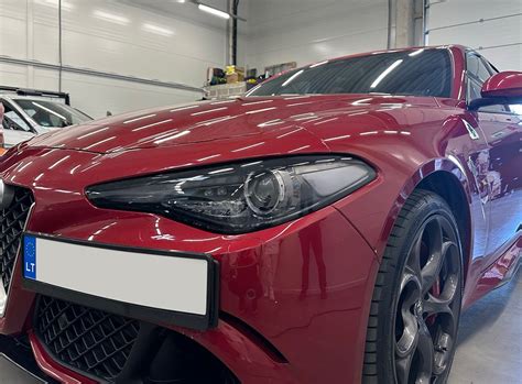 Alfa Romeo žibintų reflektoriai