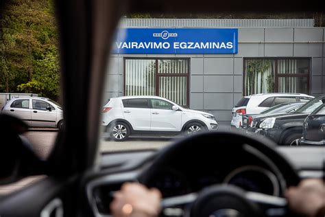 Statistika apie vairavimo egzaminus rusų kalba