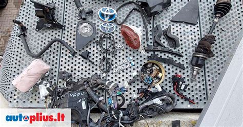 Įvairios automobilių dalys