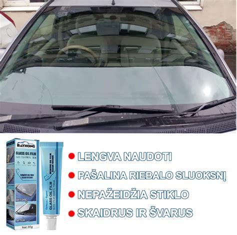 sena ir nauja automobilio stiklo
