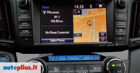 Palyginimas skirtingų navigacijos sprendimų Toyota RAV4